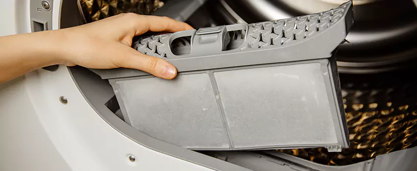 Signs Of A Clogged Dryer Lint Trap in Wright, Florida